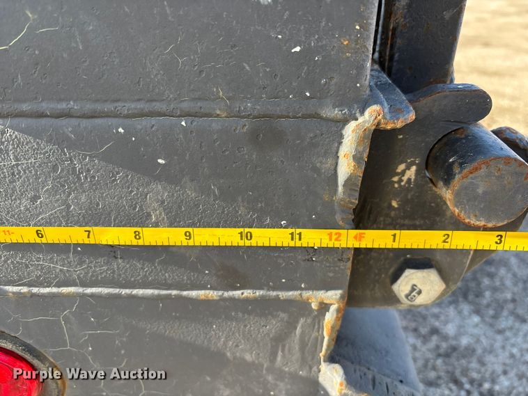 image for item EM5023 2002 GMC W4500 dump flatbed truck