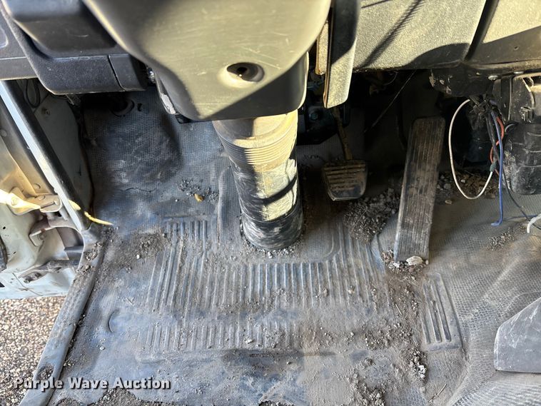 image for item EM5023 2002 GMC W4500 dump flatbed truck