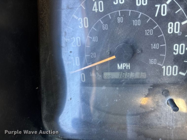 image for item EM5023 2002 GMC W4500 dump flatbed truck