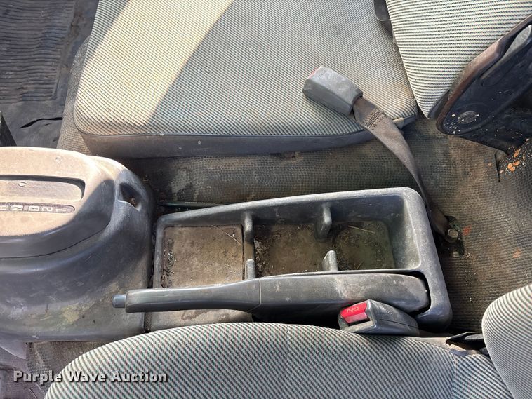 image for item EM5023 2002 GMC W4500 dump flatbed truck