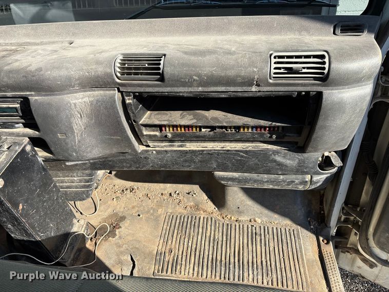 image for item EM5023 2002 GMC W4500 dump flatbed truck