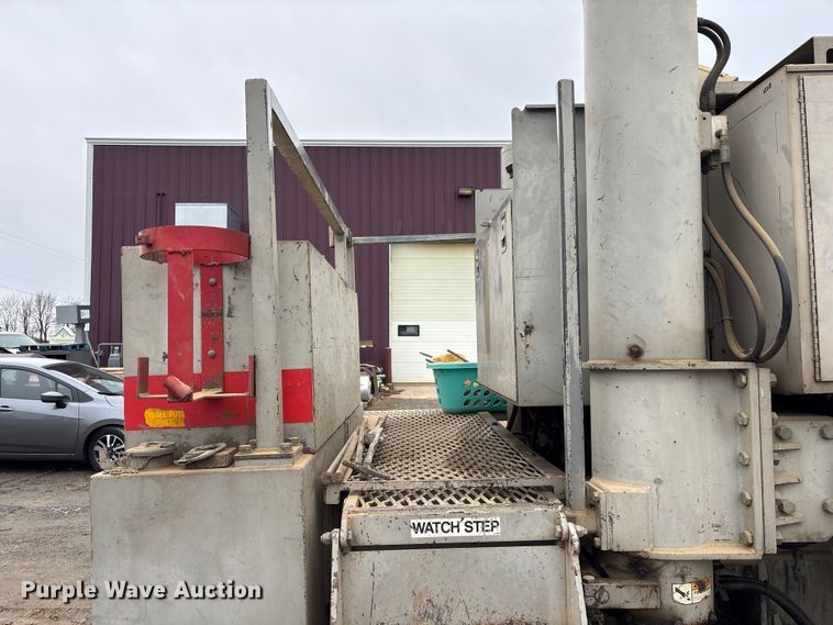 image for item EM5026 2009 Power Curber 5700B curb machine