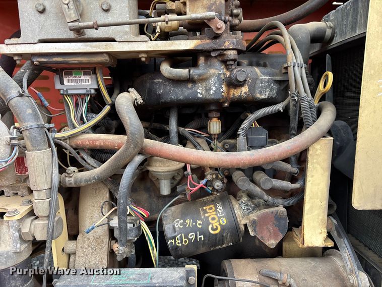 image for item EM5028 1999 JLG 33RTS scissor lift