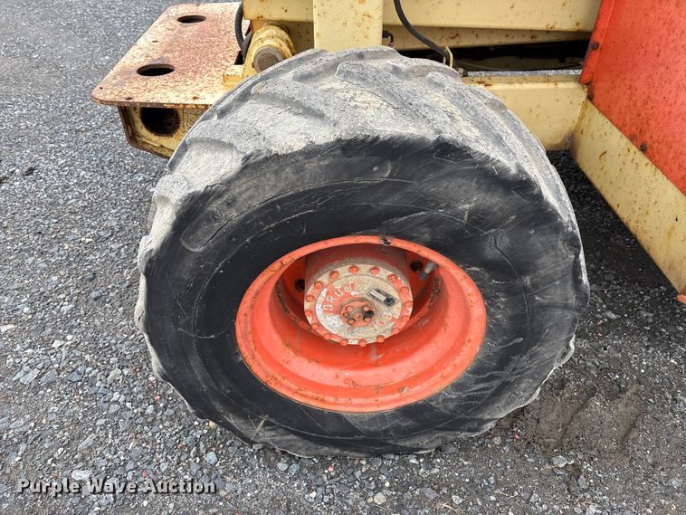 image for item EM5028 1999 JLG 33RTS scissor lift