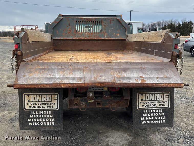 image for item EM5029 2000 GMC Sierra C3500 dump bed pickup truck