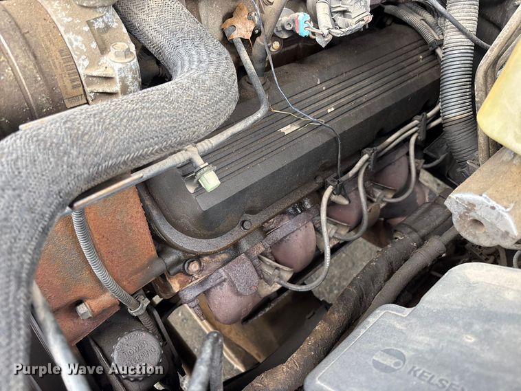 image for item EM5029 2000 GMC Sierra C3500 dump bed pickup truck