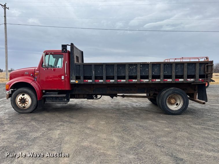 image for item EM5038 2000 International 4700 dump truck