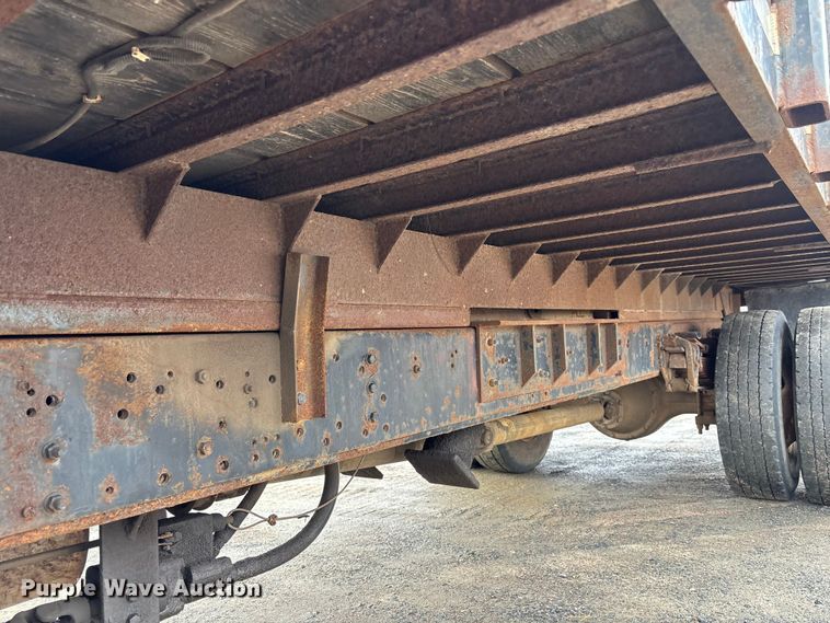 image for item EM5038 2000 International 4700 dump truck