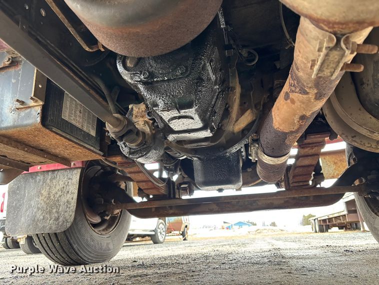 image for item EM5038 2000 International 4700 dump truck