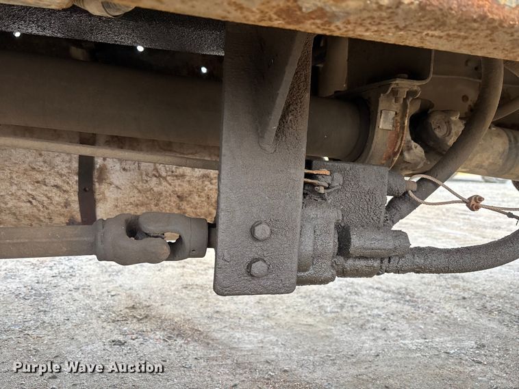 image for item EM5038 2000 International 4700 dump truck