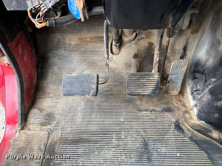 image for item EM5038 2000 International 4700 dump truck