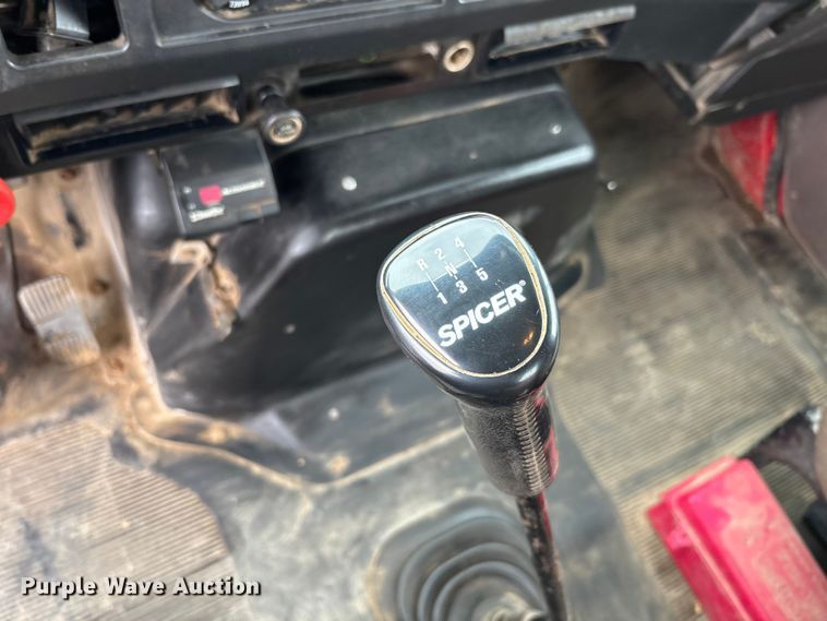 image for item EM5038 2000 International 4700 dump truck