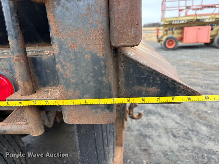 image for item EM5038 2000 International 4700 dump truck