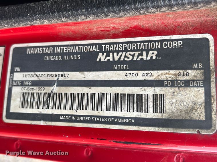 image for item EM5038 2000 International 4700 dump truck