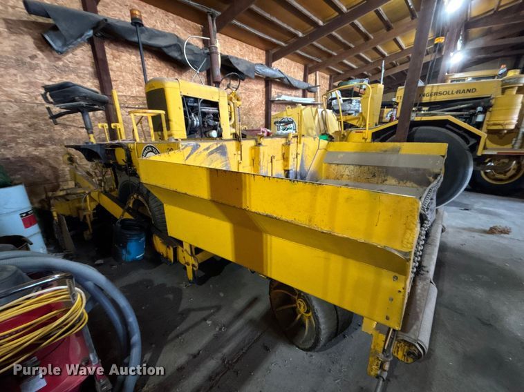 image for item EM5040 1967 Blaw Knox PF65 paver