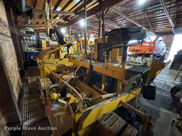 image for item EM5040 1967 Blaw Knox PF65 paver