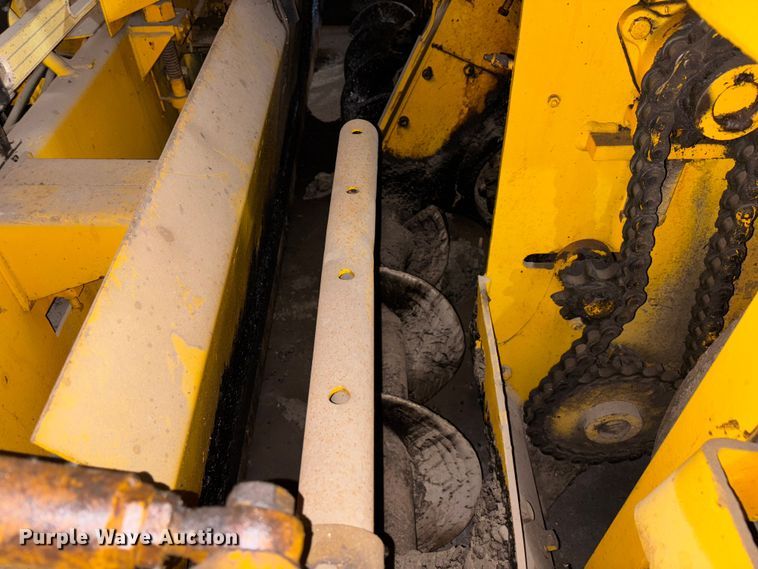 image for item EM5040 1967 Blaw Knox PF65 paver