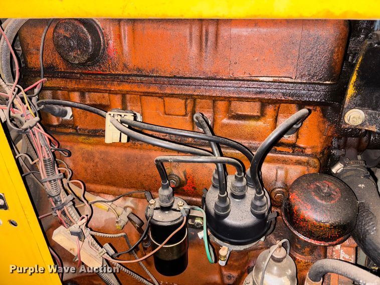 image for item EM5040 1967 Blaw Knox PF65 paver