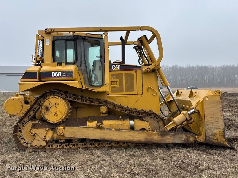 image for item EM5044 2000 Caterpillar D6R XL dozer