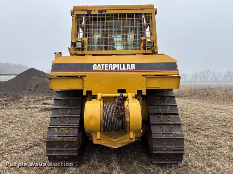 image for item EM5044 2000 Caterpillar D6R XL dozer