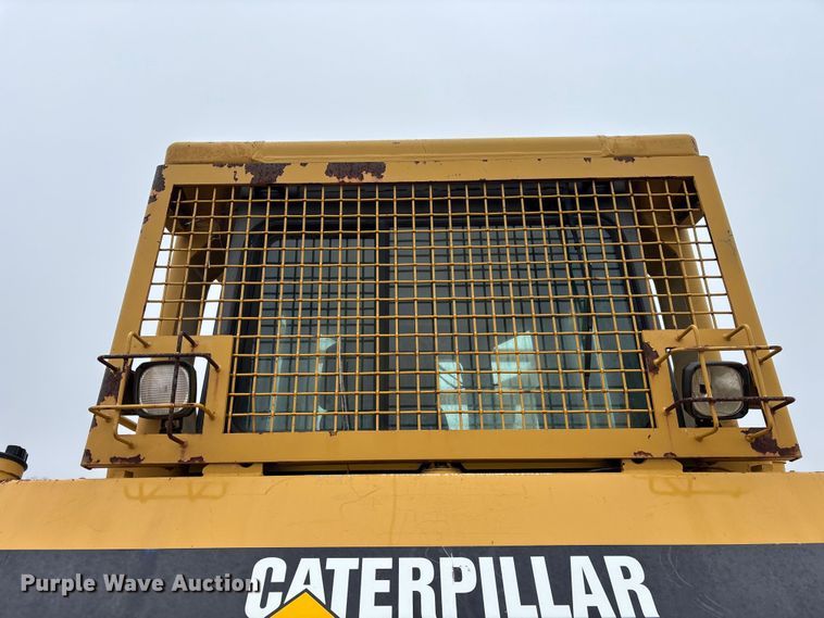 image for item EM5044 2000 Caterpillar D6R XL dozer