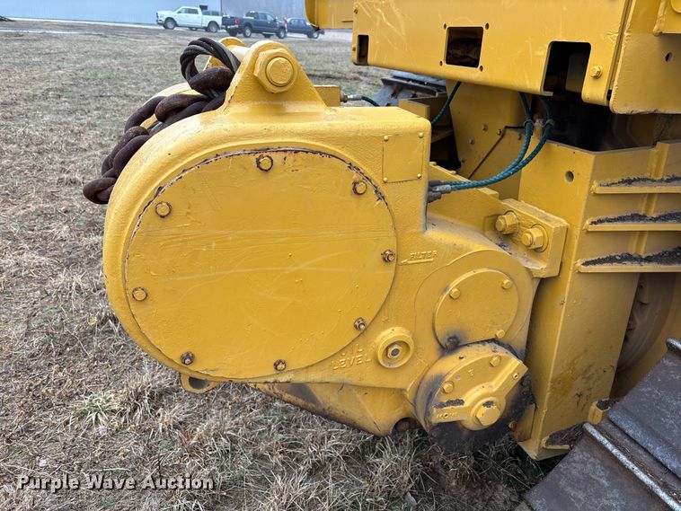 image for item EM5044 2000 Caterpillar D6R XL dozer