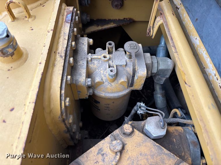 image for item EM5044 2000 Caterpillar D6R XL dozer