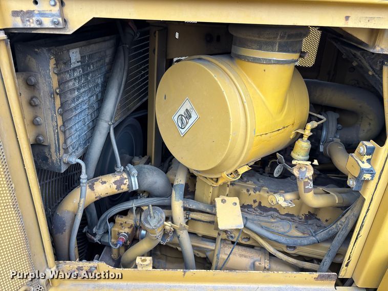 image for item EM5044 2000 Caterpillar D6R XL dozer