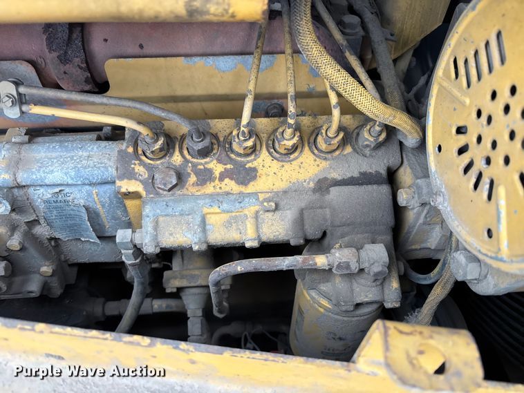 image for item EM5044 2000 Caterpillar D6R XL dozer