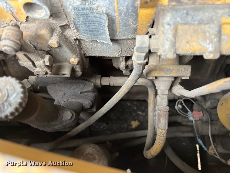 image for item EM5044 2000 Caterpillar D6R XL dozer