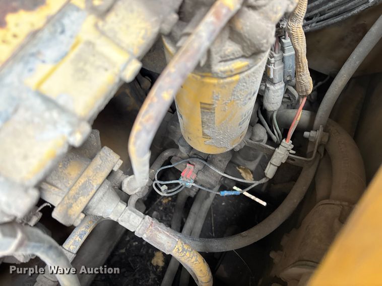 image for item EM5044 2000 Caterpillar D6R XL dozer