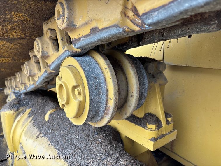 image for item EM5044 2000 Caterpillar D6R XL dozer