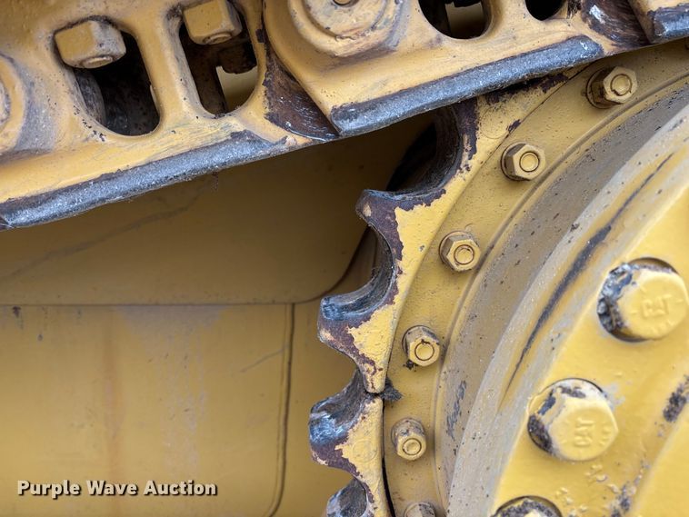 image for item EM5044 2000 Caterpillar D6R XL dozer