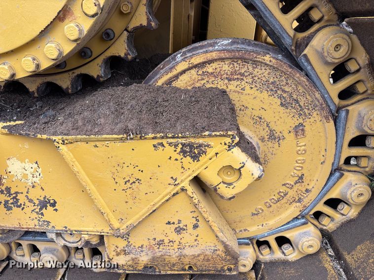 image for item EM5044 2000 Caterpillar D6R XL dozer