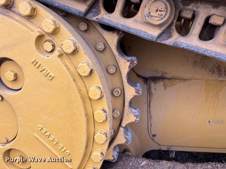 image for item EM5044 2000 Caterpillar D6R XL dozer