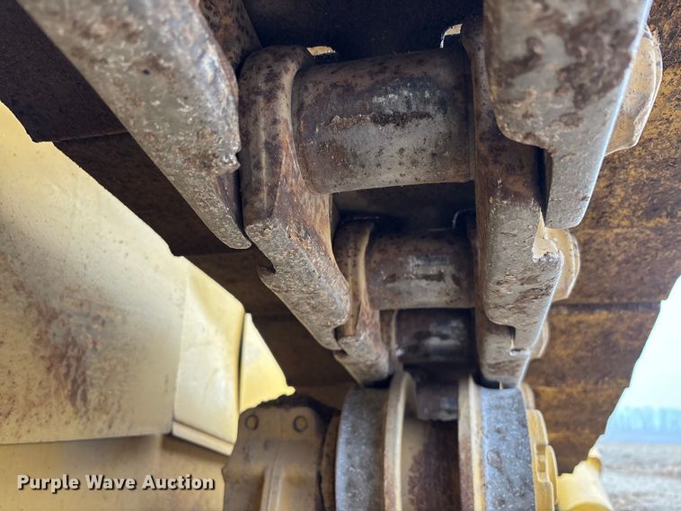 image for item EM5044 2000 Caterpillar D6R XL dozer