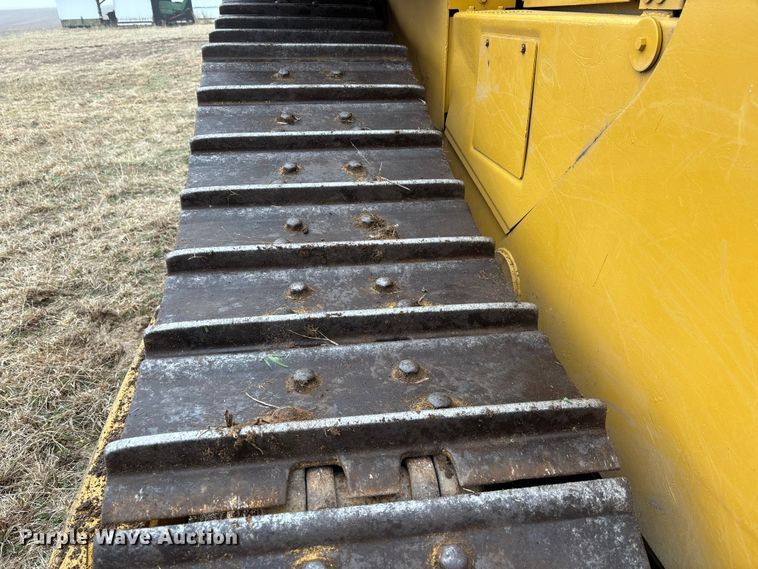 image for item EM5044 2000 Caterpillar D6R XL dozer