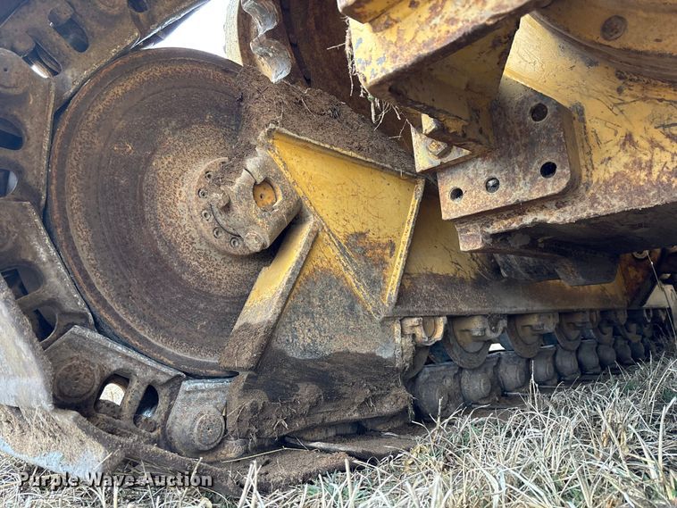 image for item EM5044 2000 Caterpillar D6R XL dozer