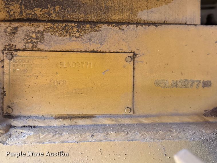 image for item EM5044 2000 Caterpillar D6R XL dozer