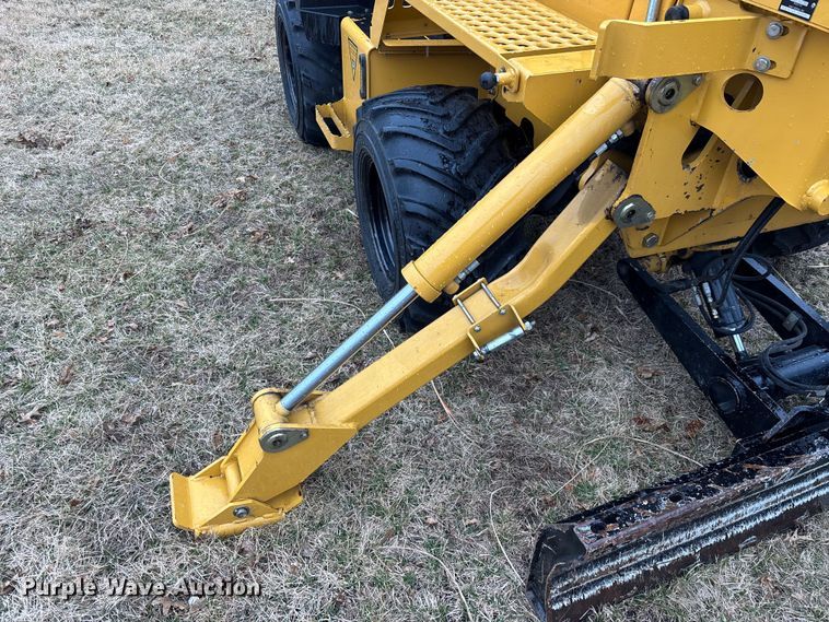 image for item EM5046 2005 Vermeer RT650 trencher