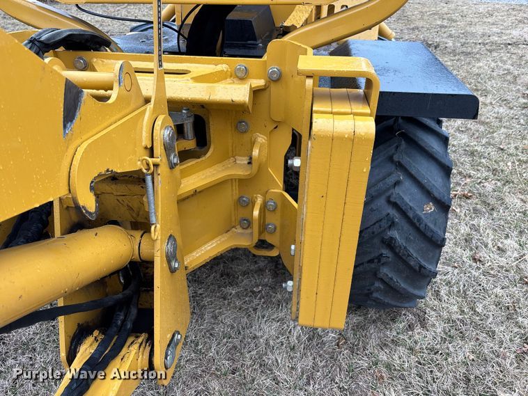 image for item EM5046 2005 Vermeer RT650 trencher