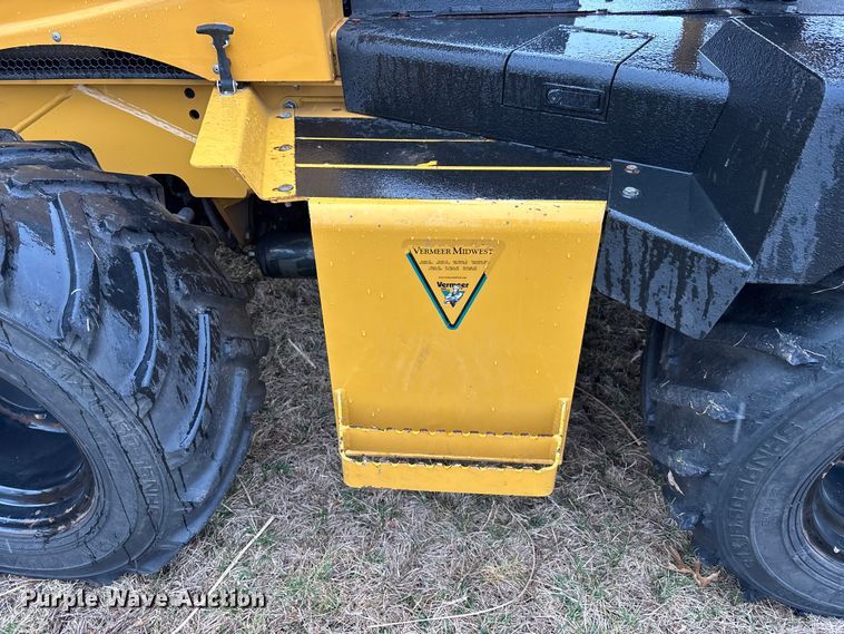 image for item EM5046 2005 Vermeer RT650 trencher
