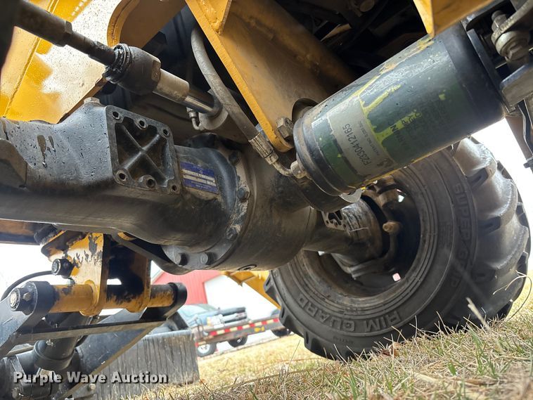 image for item EM5046 2005 Vermeer RT650 trencher