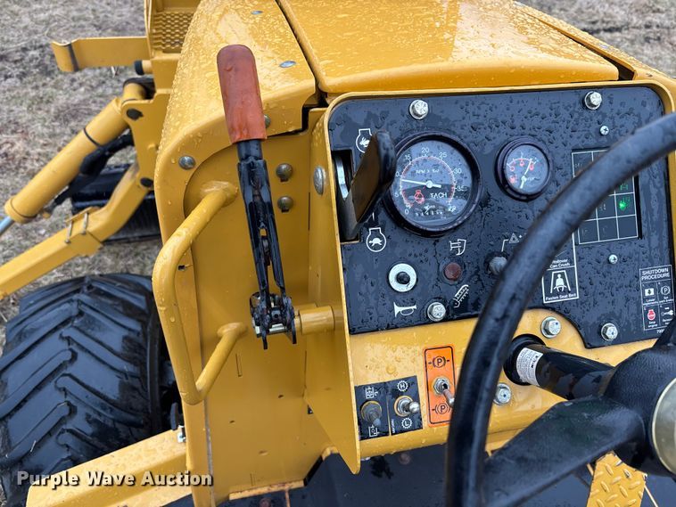 image for item EM5046 2005 Vermeer RT650 trencher