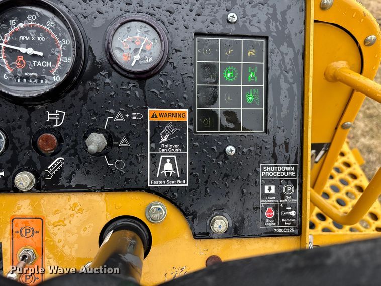 image for item EM5046 2005 Vermeer RT650 trencher