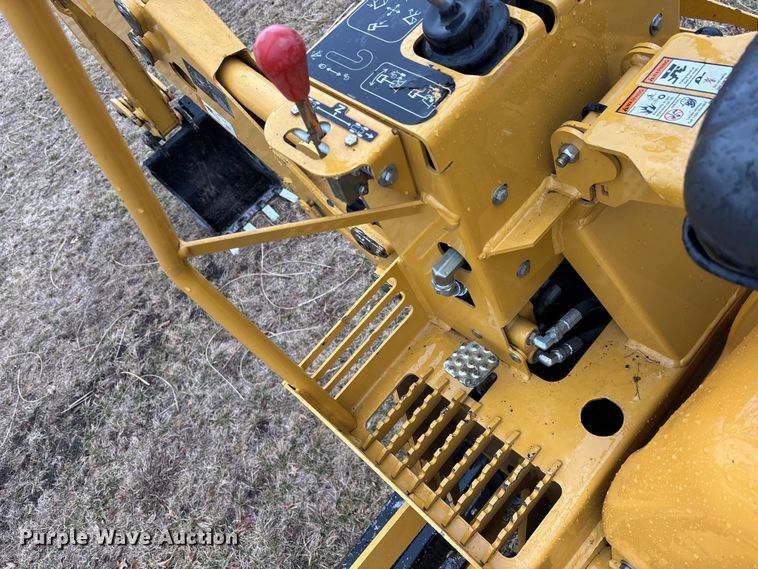 image for item EM5046 2005 Vermeer RT650 trencher