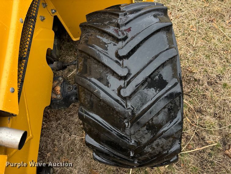 image for item EM5046 2005 Vermeer RT650 trencher