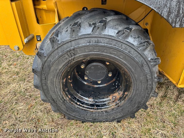 image for item EM5046 2005 Vermeer RT650 trencher