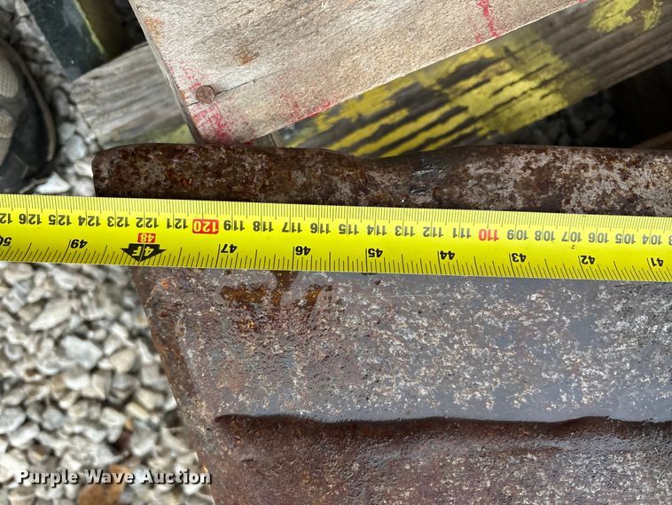 image for item EM5046 2005 Vermeer RT650 trencher