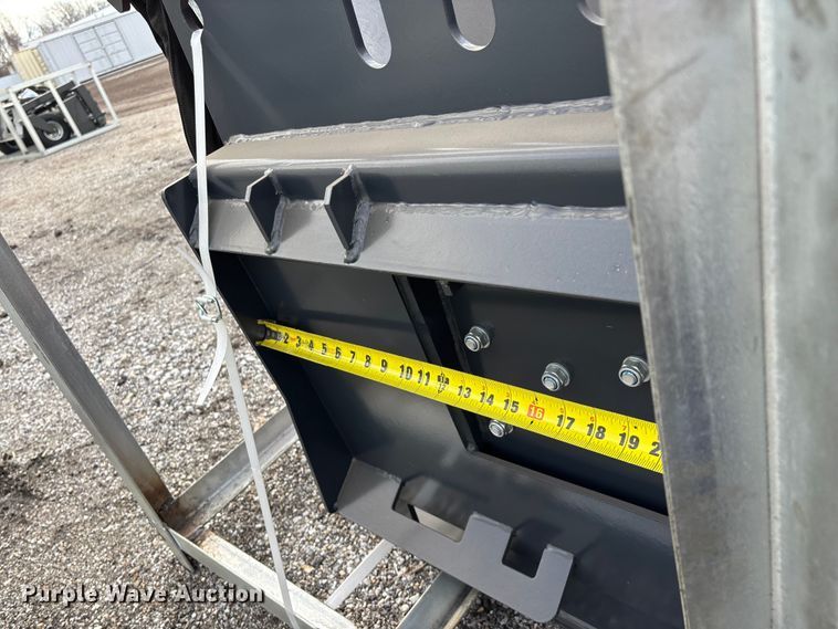 image for item EO4019 2025 WIG XN-PS01-72 skid steer material crusher